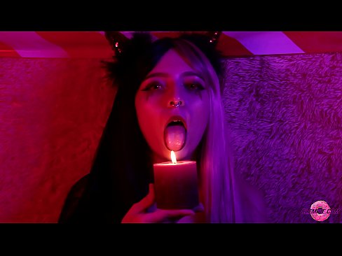 ❤️ Blowjob angerddol o Sexy Succubus gyda Chyflawniad Genau ️❌ Fideo porn wrthon ni